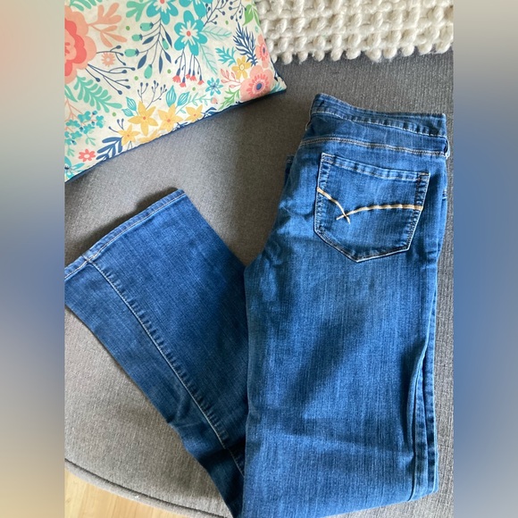 Bullhead Jeans - Picture 6 of 6